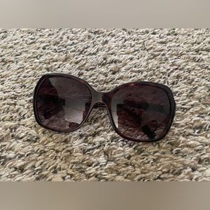 Woman’s Sunglasses